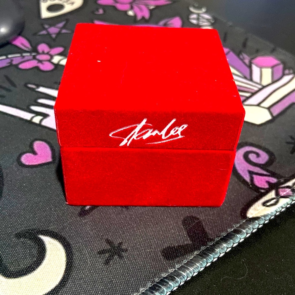 Stan lee ring
